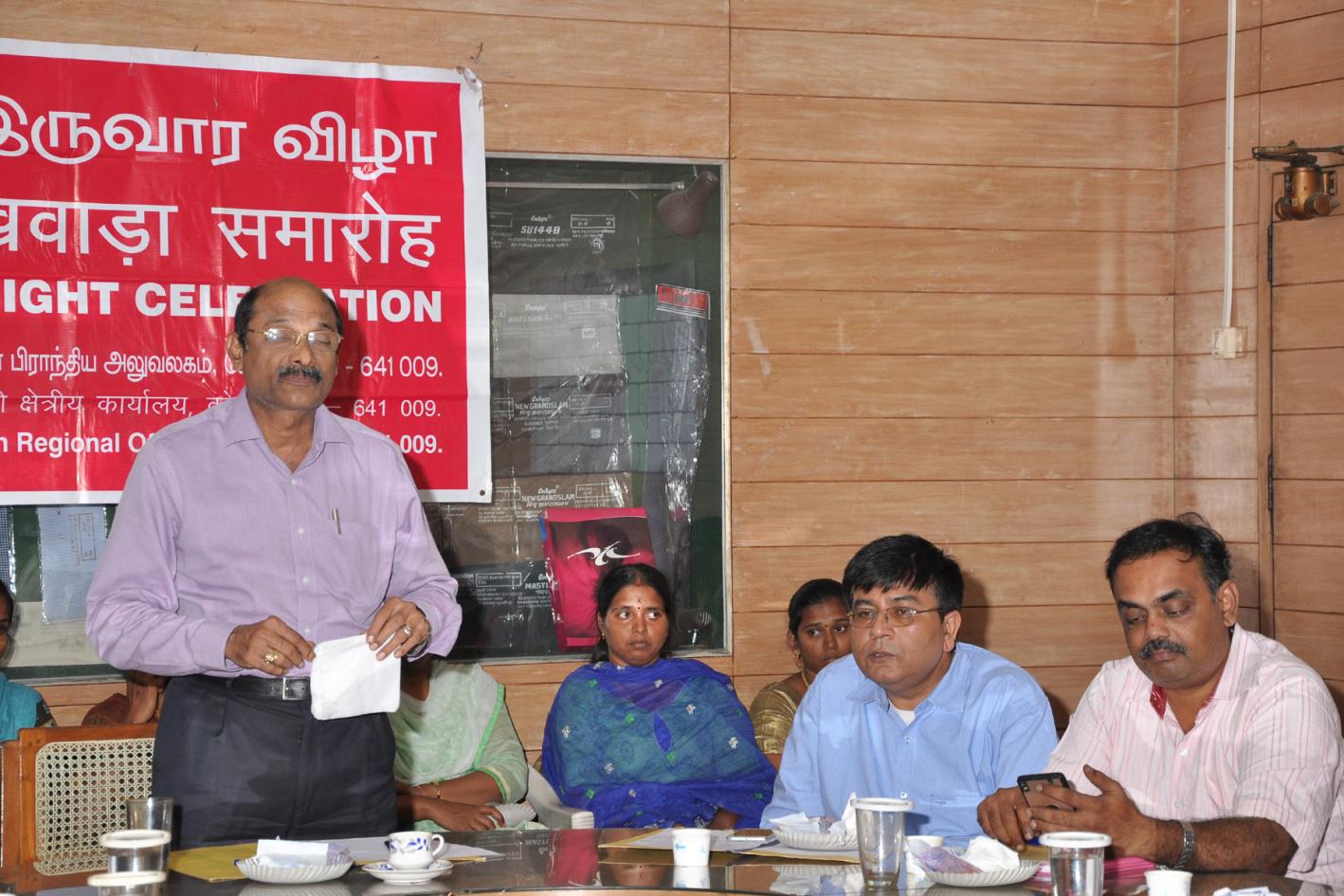 Shri A. Arulsamy, Executive Director, S R O addressing the Officers and Employees on the occasion of Hindi Fortnight Prize Distribution Function held on 26.09.2016 at NTC Ltd., Southern Regional Office, Coimbatore